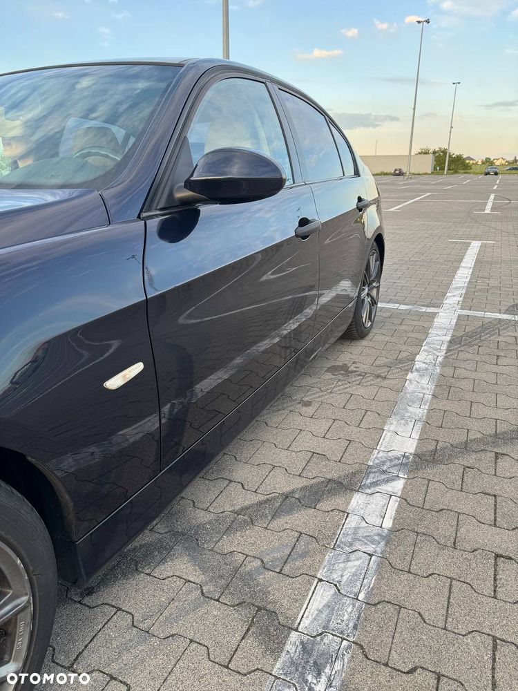 BMW Seria 3 320d DPF - 32