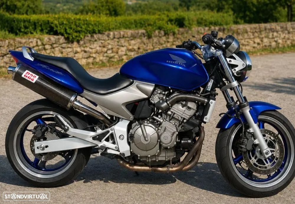 Honda Hornet - 4