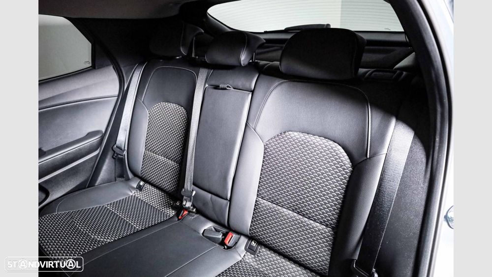 Kia XCeed 1.0 T-GDI Tech - 18