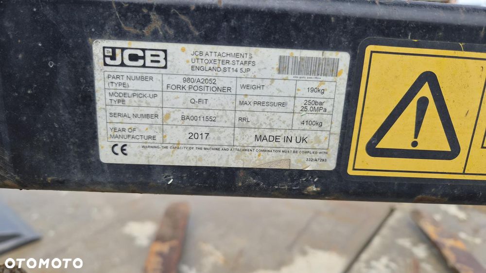 Widły hydrauliczne do ładowarki teleskopowej JCB Q-Fit qfit z przesuwem - 4