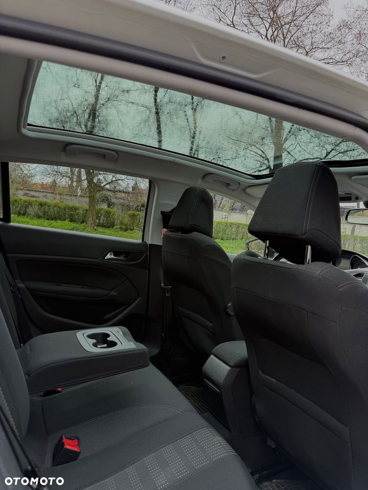 Peugeot 308 1.2 PureTech Allure S&S - 4