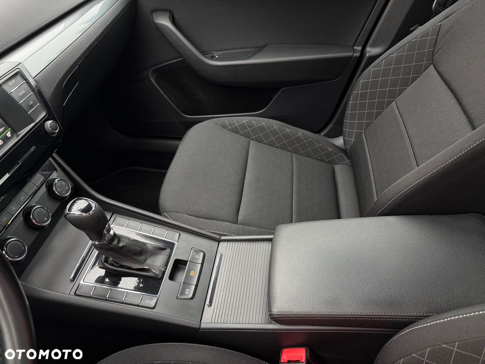 Skoda Superb 2.0 TDI DSG Active - 13