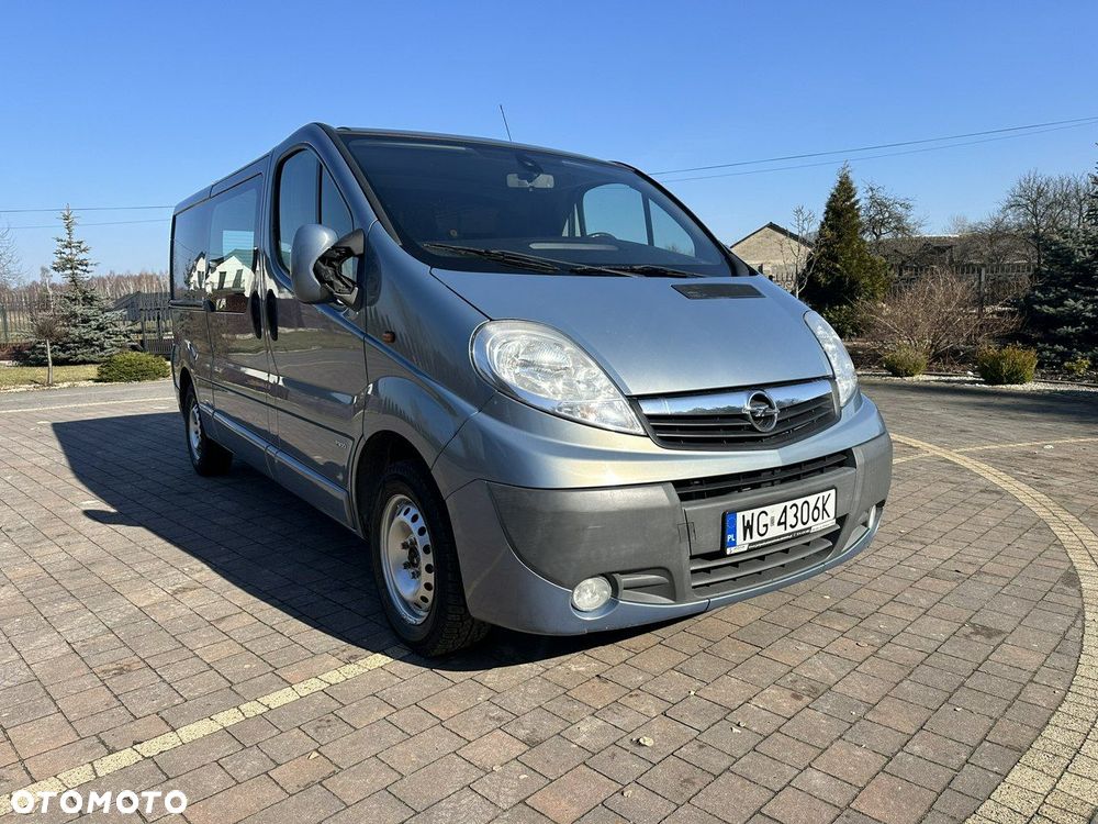 Opel Vivaro - 1