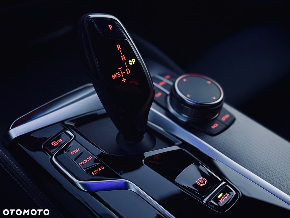 BMW Seria 5 520d MHEV Sport - 17
