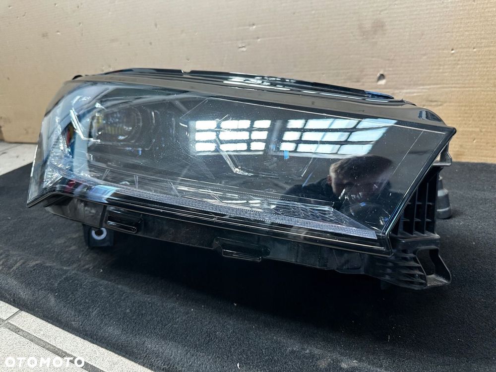 SKODA ENYAQ iV 2020 LAMPA PRAWY PRZÓD PREZDNIA FULL LED 5LB941016A - 2