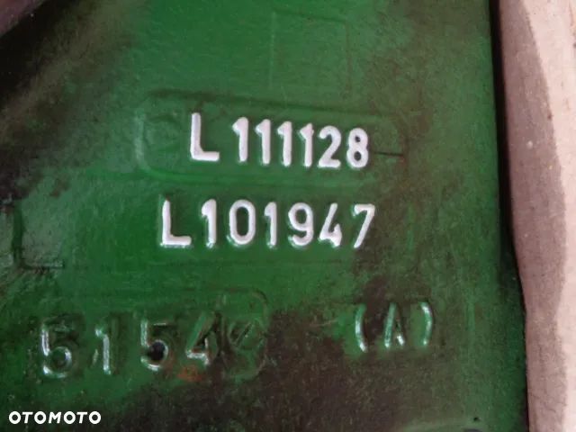 Obudowa tylnego mostu John Deere 6100 - 6