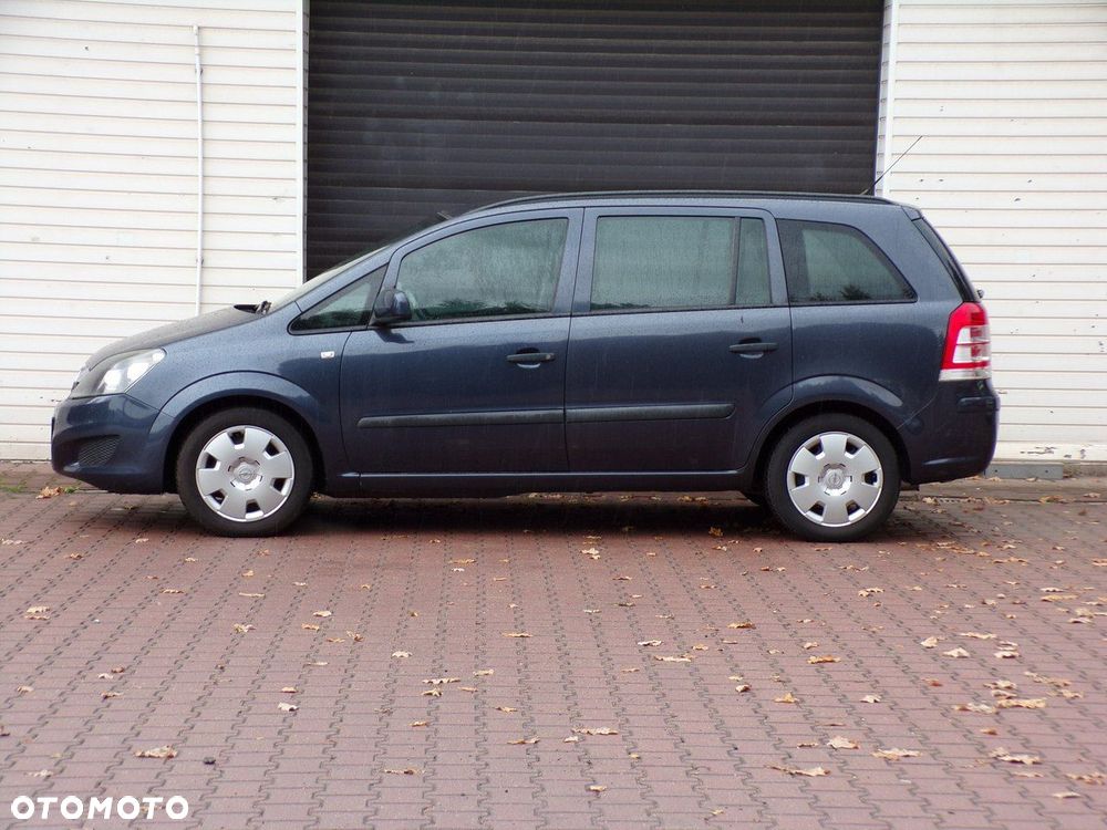 Opel Zafira - 10