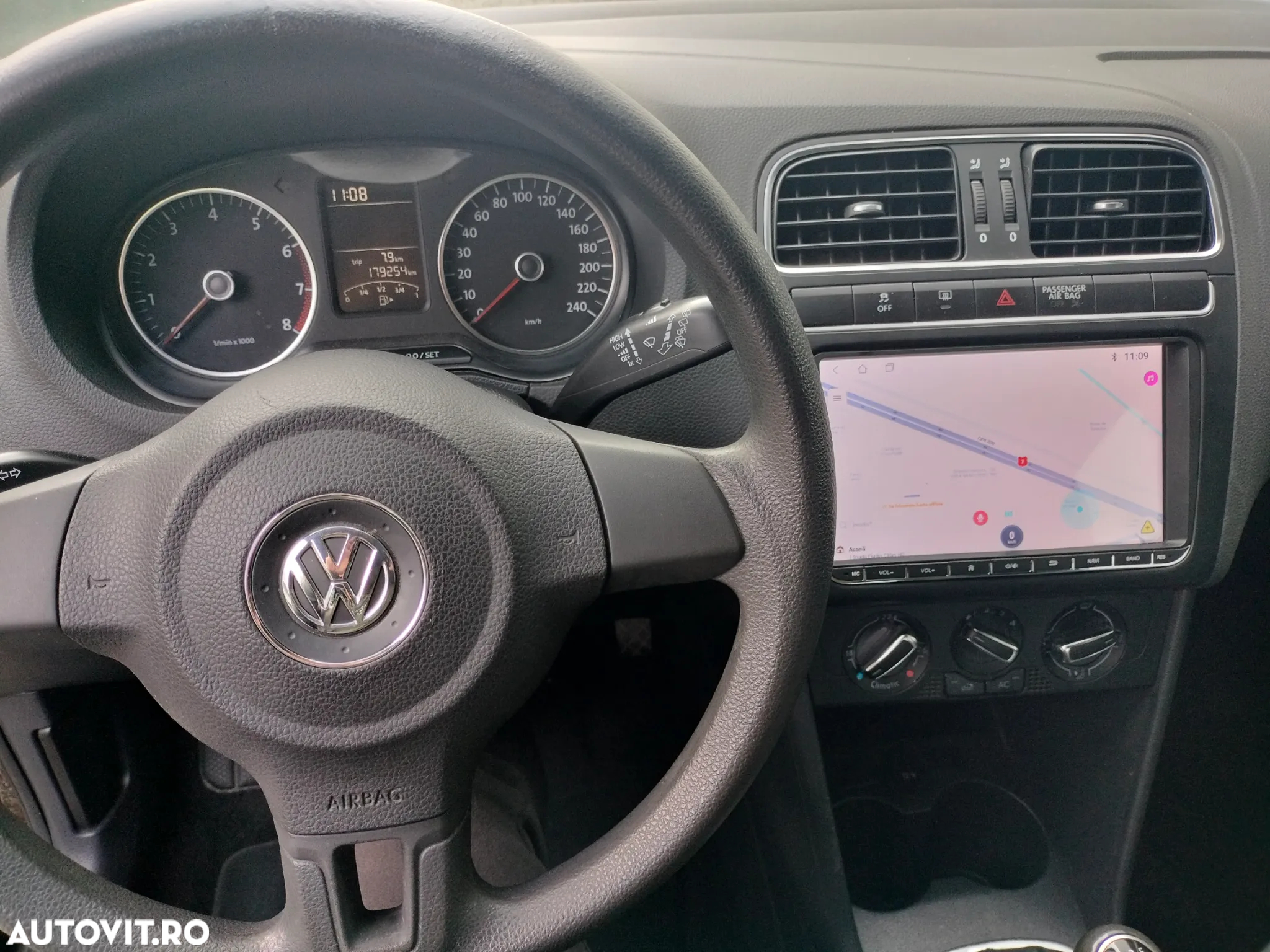 Volkswagen Polo 1.2 TSI Black/Silver Edition - 28