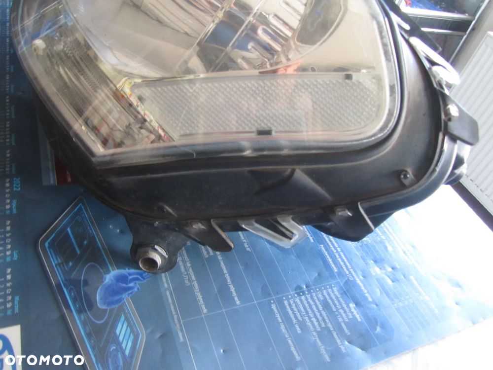 LAMPA 1648205861 - 3