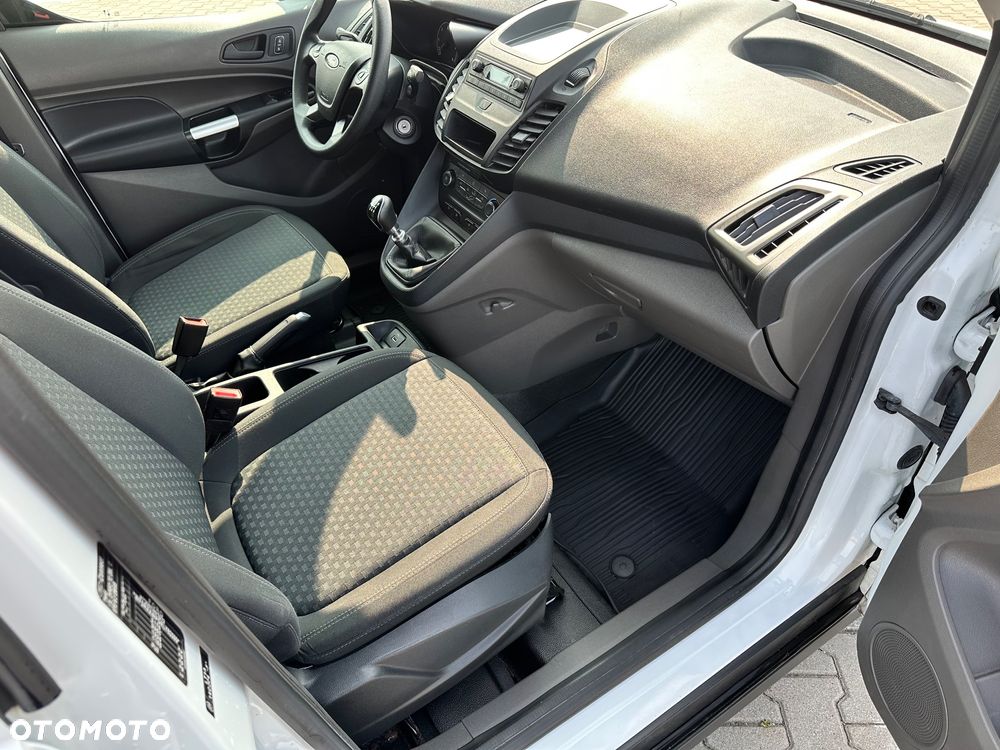 Ford Transit Connect - 13