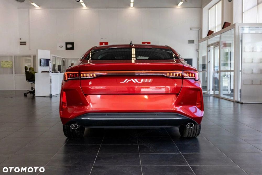 JAC J7 Plus CVT - 4