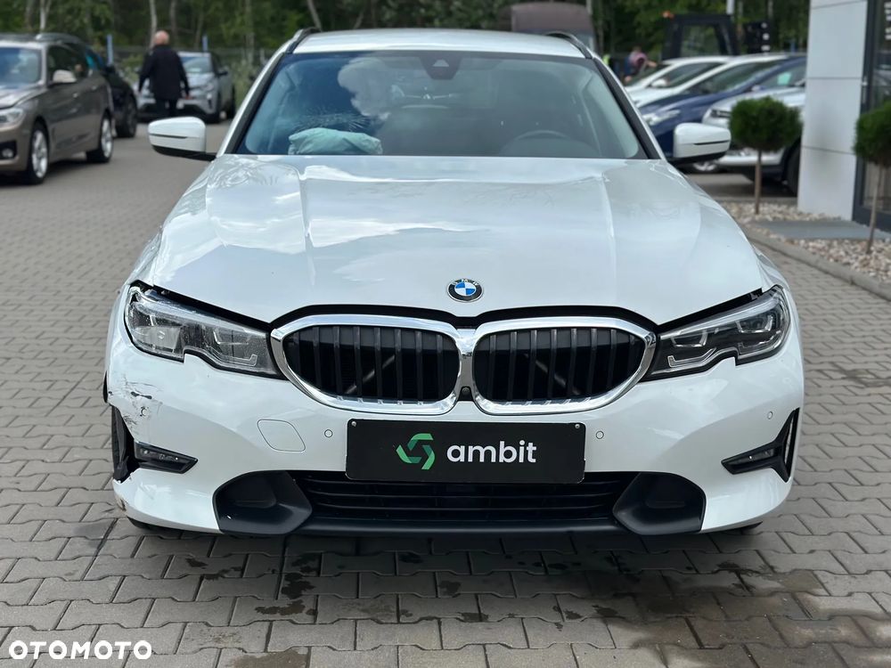 BMW Seria 3 320d xDrive - 2
