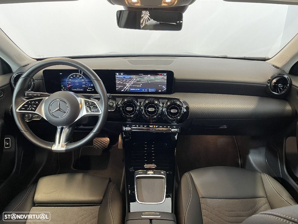 Mercedes-Benz A 250 e - 15
