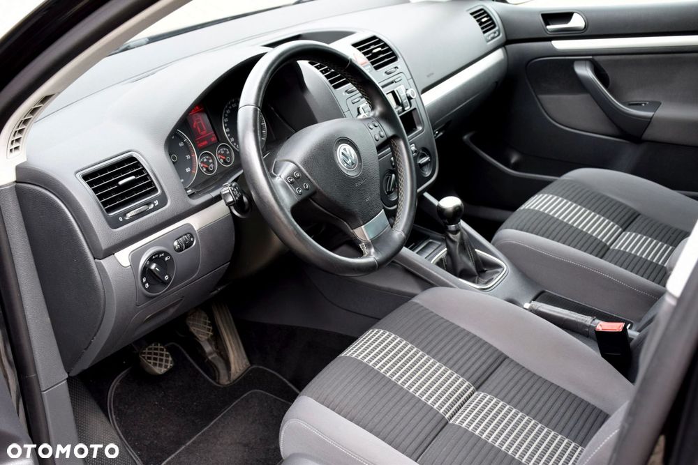 Volkswagen Golf 1.6 United - 11