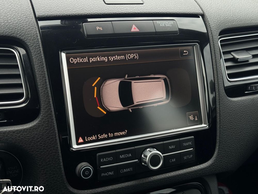 Volkswagen Touareg - 11