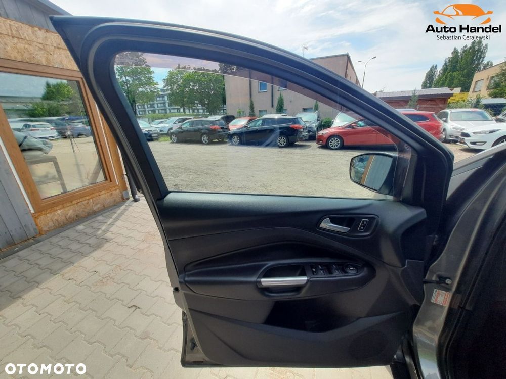 Ford Kuga 1.6 EcoBoost 2x4 Individual - 37