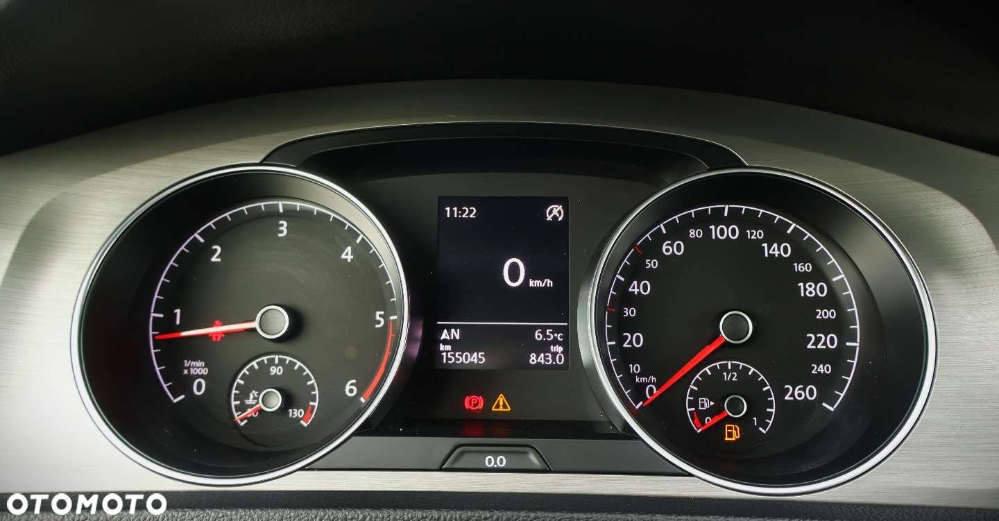 Volkswagen Golf - 23