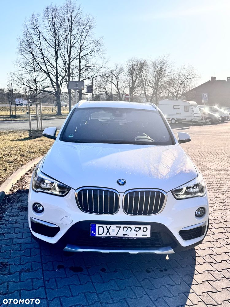 BMW X1 sDrive18i GPF Sport Line - 3