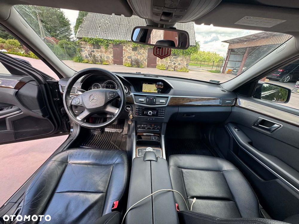 Mercedes-Benz Klasa E 200 BlueTEC 7G-TRONIC Elegance - 9