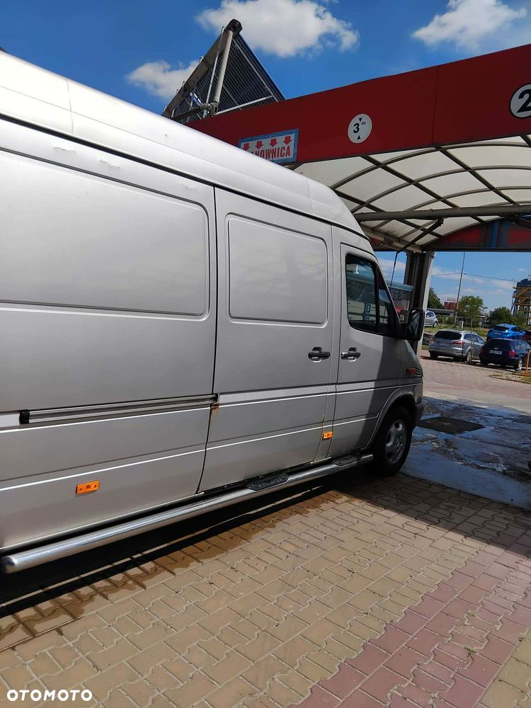Mercedes-Benz Sprinter - 10