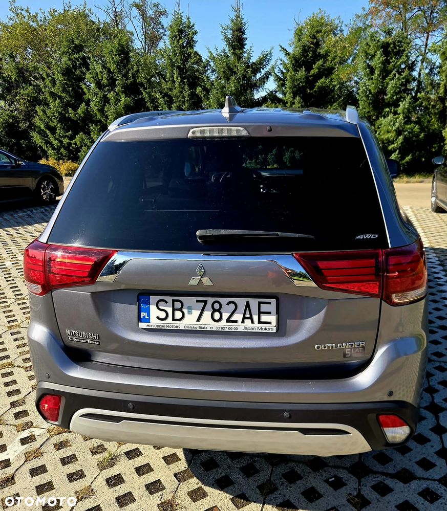 Mitsubishi Outlander 2.0 Instyle SDA 4WD CVT - 7