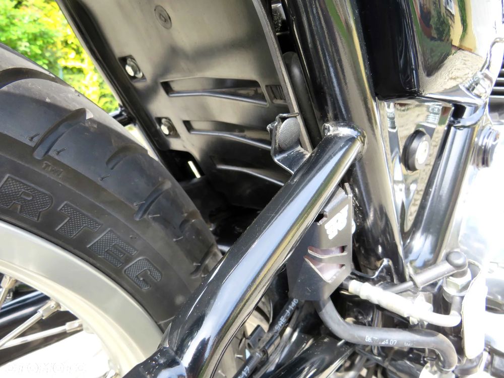 Royal Enfield Interceptor - 7