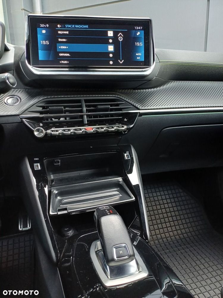 Peugeot 2008 - 15