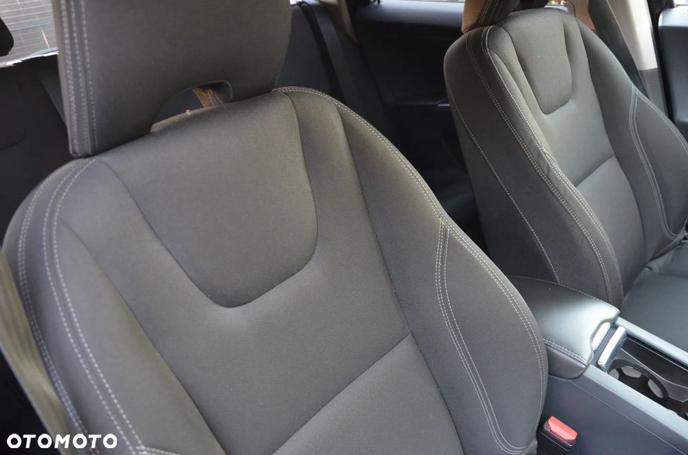 Volvo XC 60 - 25