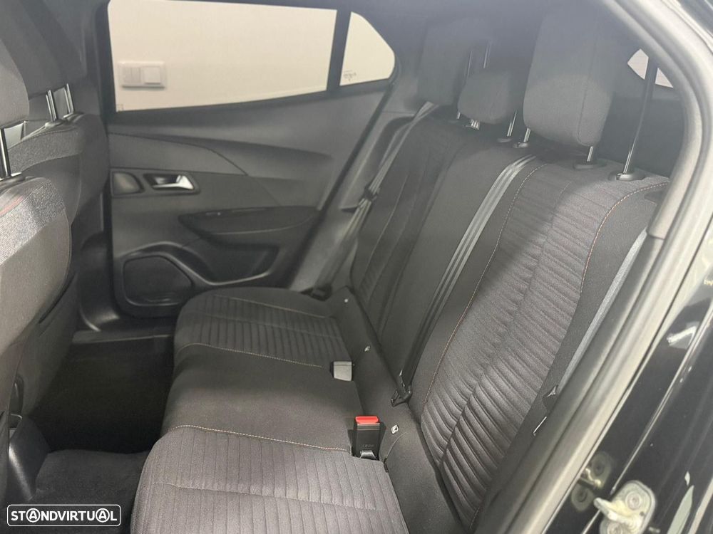 Peugeot 2008 1.5 BlueHDi Active Pack EAT8 - 6