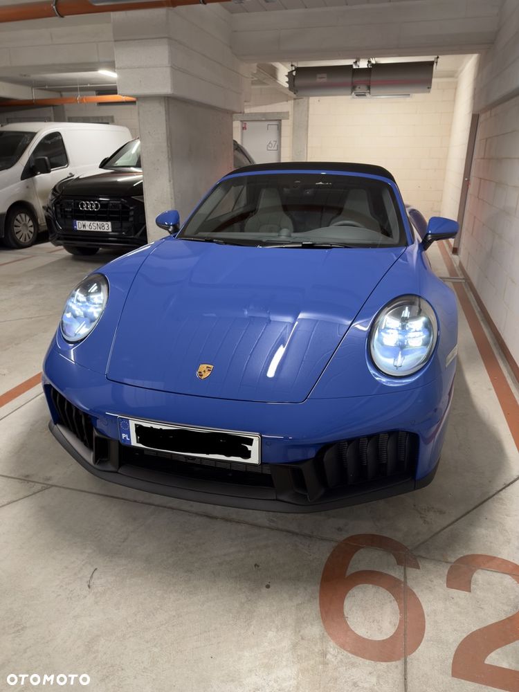 Porsche 911 Carrera T-Hybrid 4 GTS - 3
