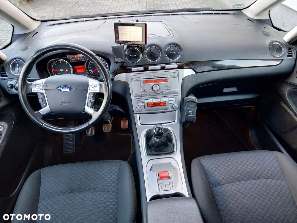 Ford Galaxy 2.0 TDCi Ghia - 6