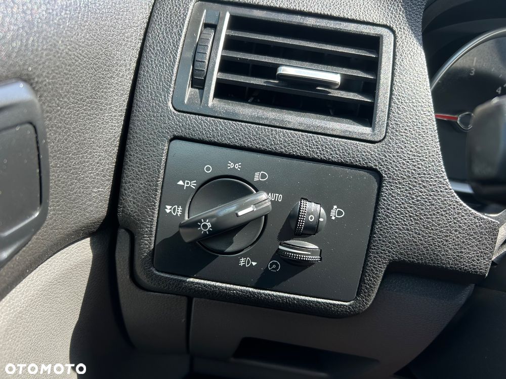 Ford Kuga 2.0 TDCi Titanium - 23