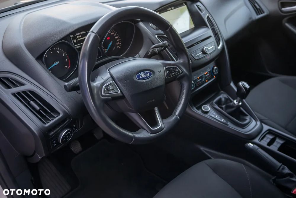 Ford Focus - 19