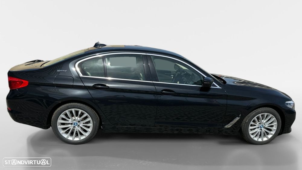 BMW 530 e iPerformance Line Luxury - 7