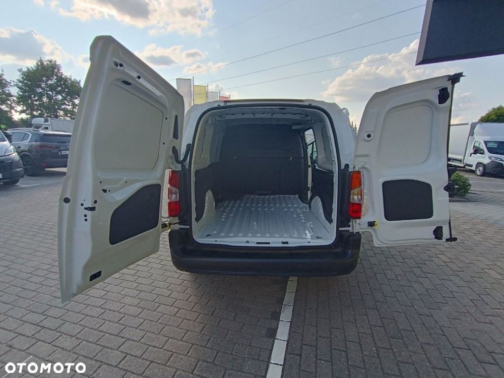 Opel COMBO - 11