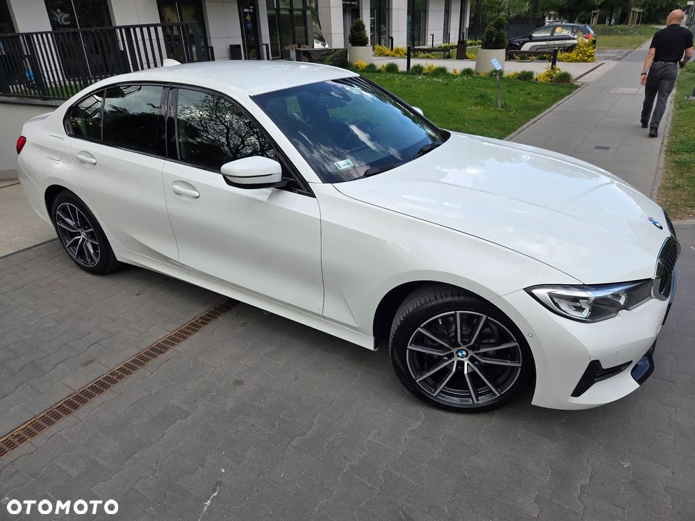 BMW Seria 3 320i xDrive - 11