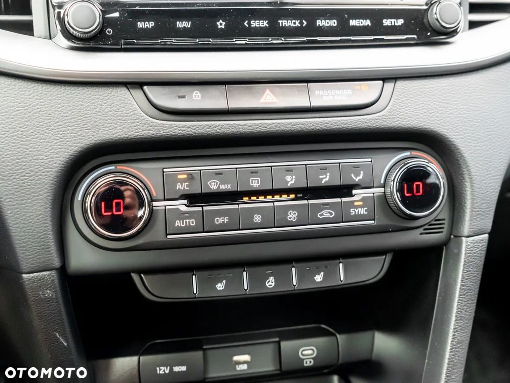 Kia XCeed 1.6 T-GDI M DCT - 25