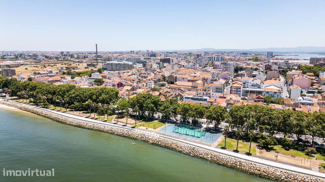 Prédio Habitacional, Barreiro - Grande imagem: 4/29