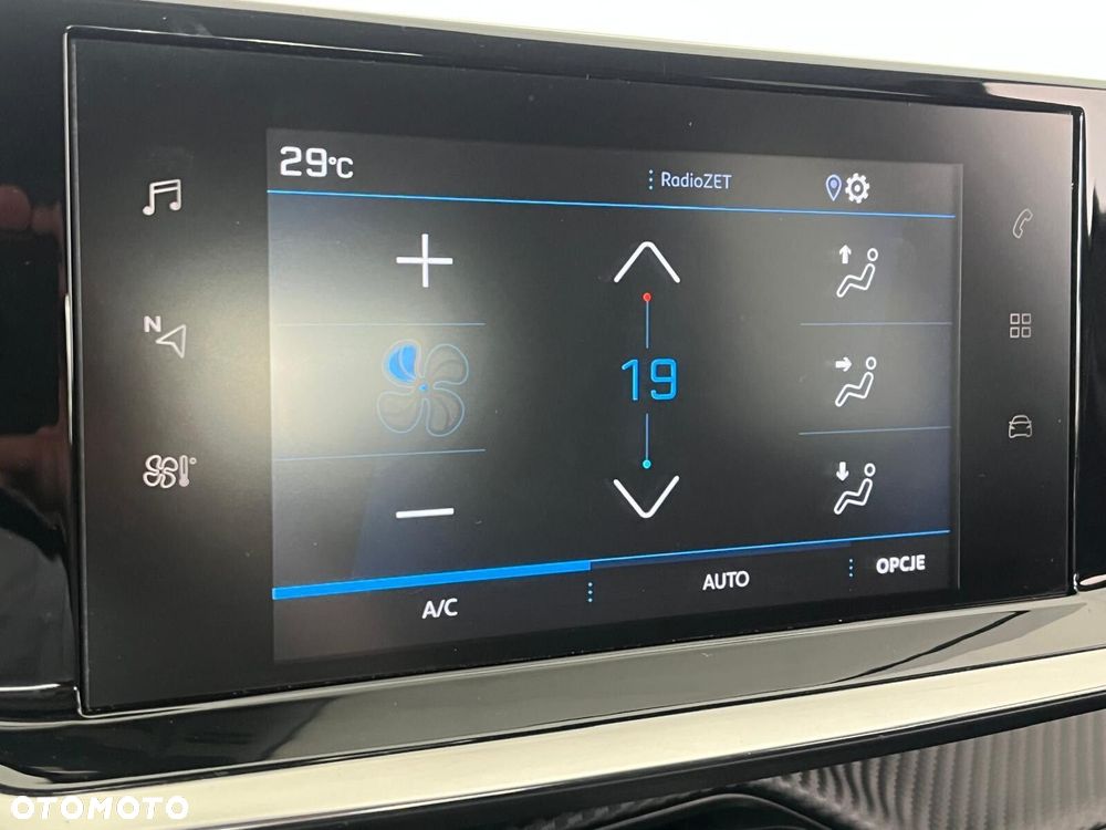 Peugeot 208 1.2 PureTech Allure Pack S&S EAT8 - 32