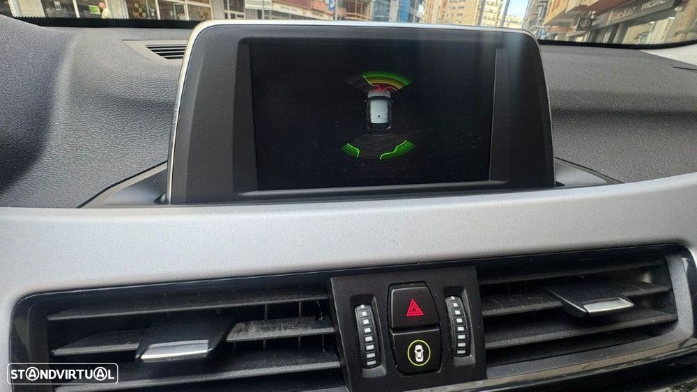 BMW X1 18 d sDrive Advantage - 17