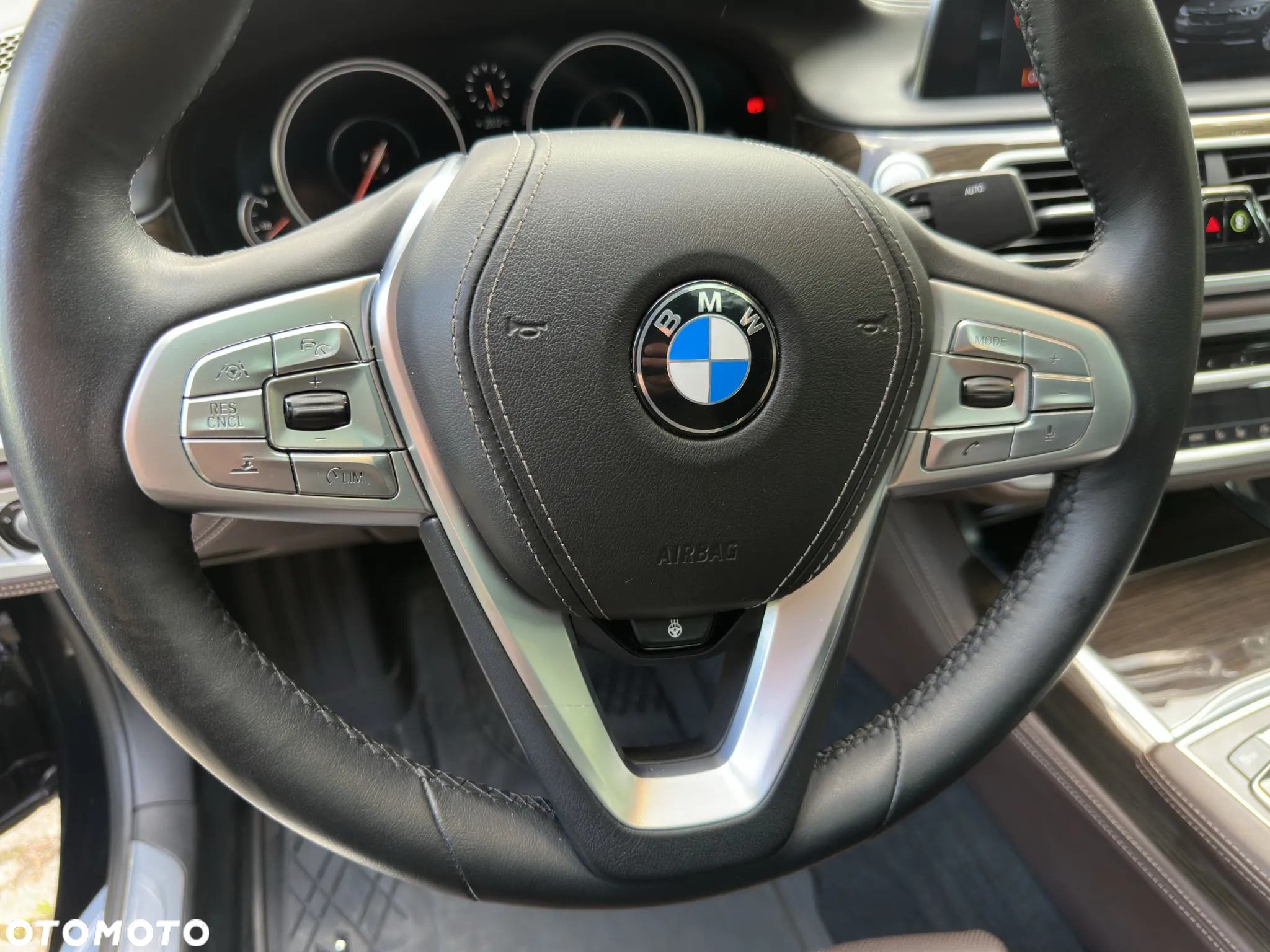 BMW Seria 7 740Le xDrive iPerformance - 19