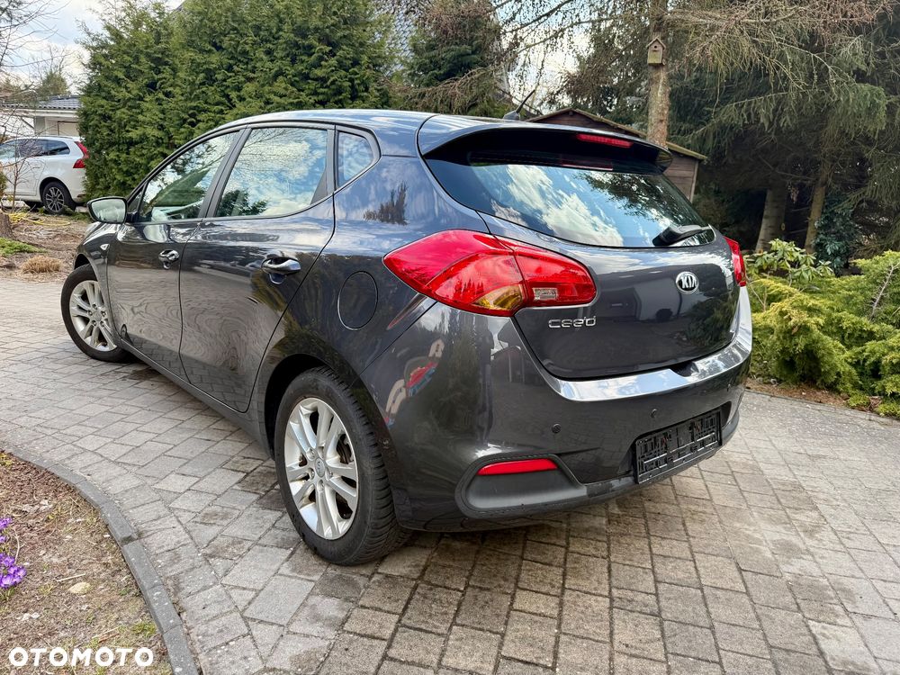 Kia Ceed - 7