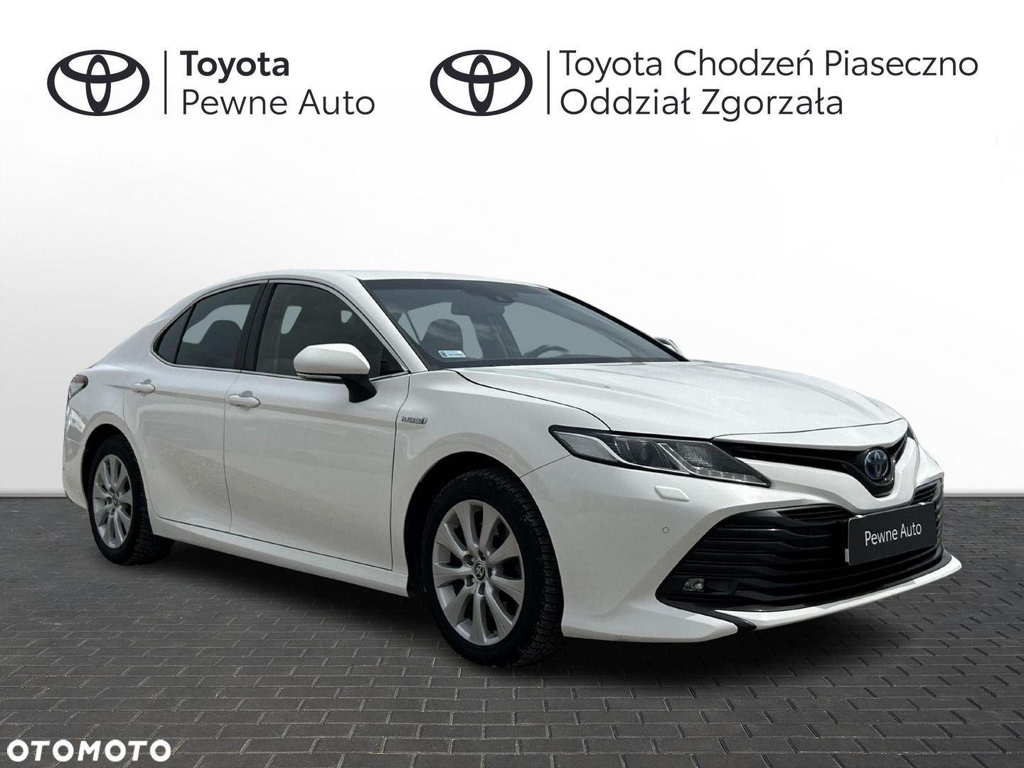Toyota Camry - 3