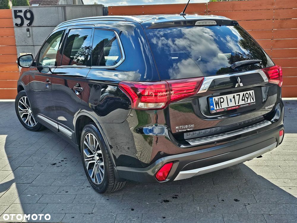 Mitsubishi Outlander 2.0 4WD CVT Diamant+ - 7