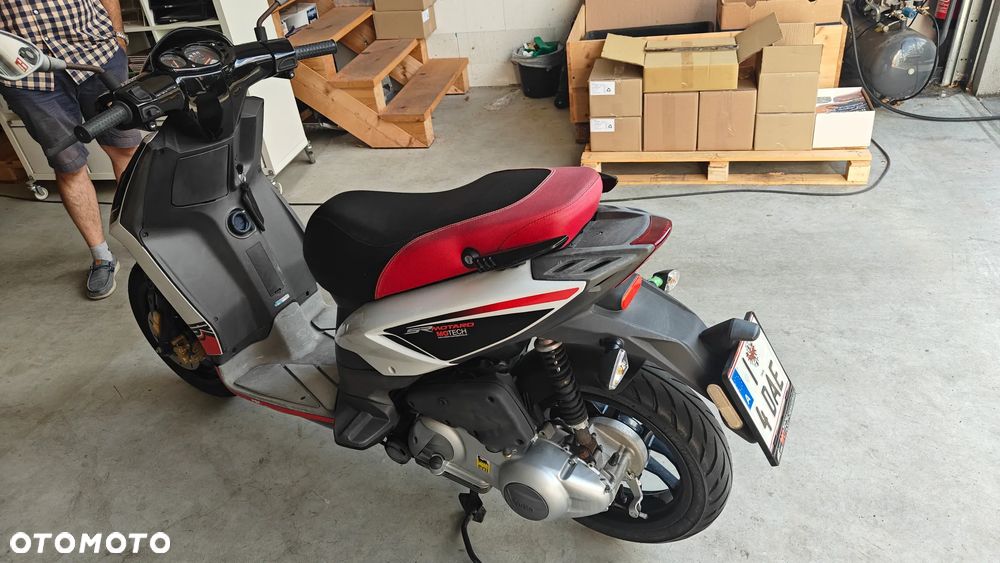 Aprilia SR - 3