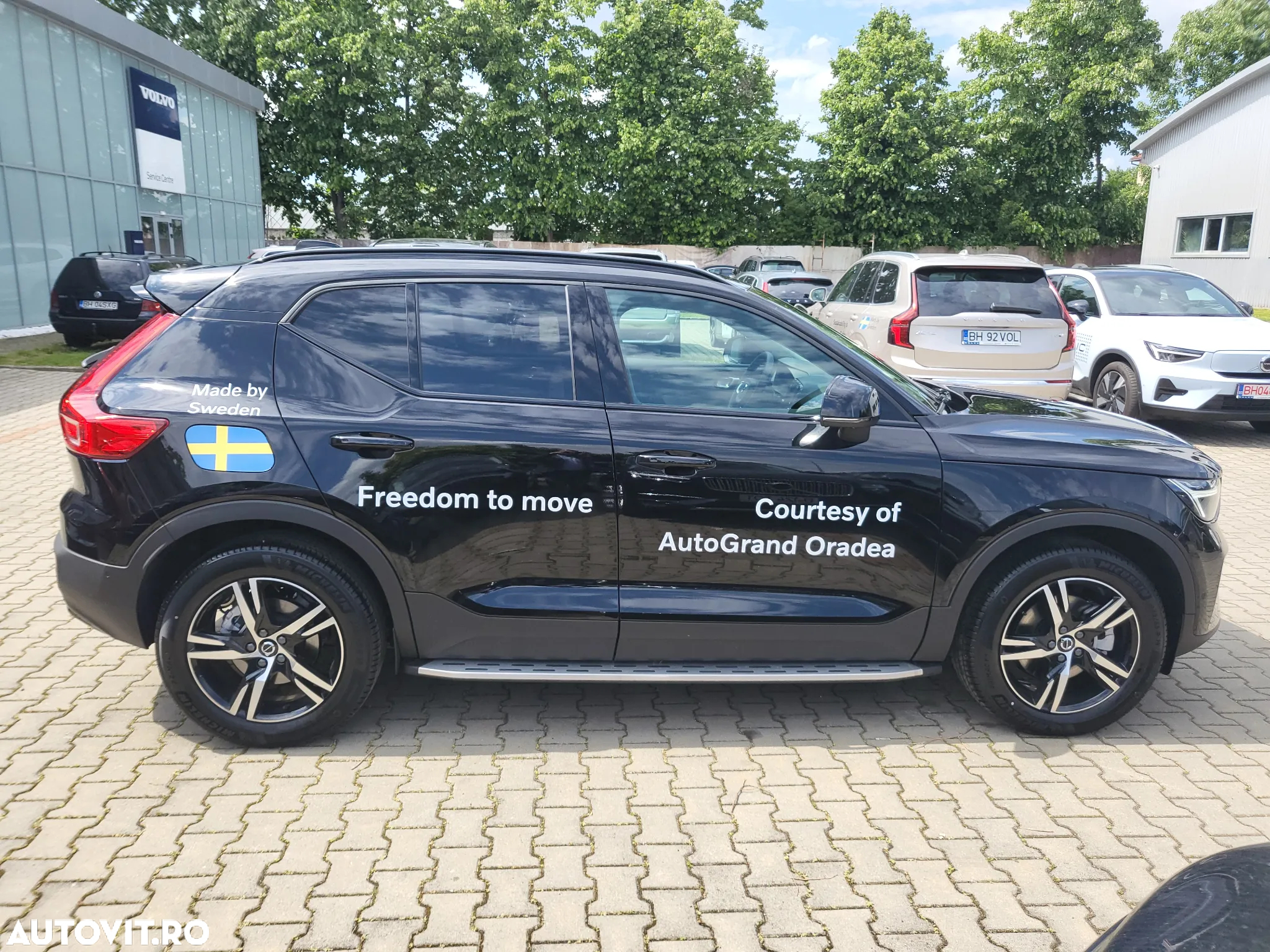 Volvo XC 40 B3 AT FWD MHEV Plus Dark - 8
