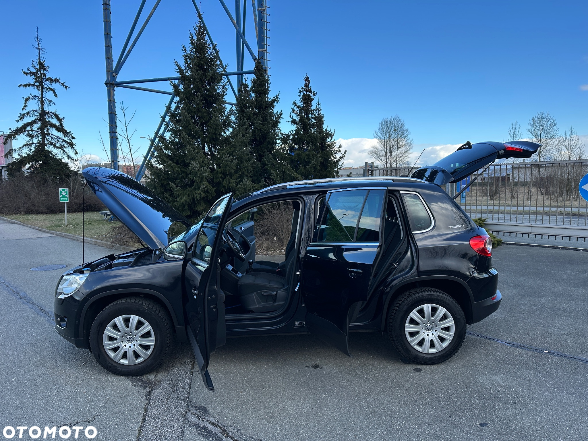 Volkswagen Tiguan - 33