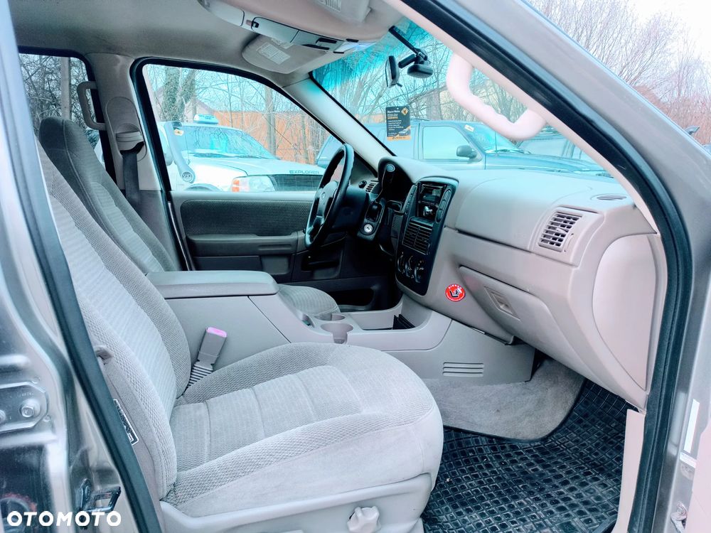 Ford Explorer 4.0 - 17