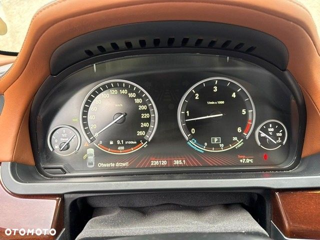 BMW Seria 7 740d xDrive - 2