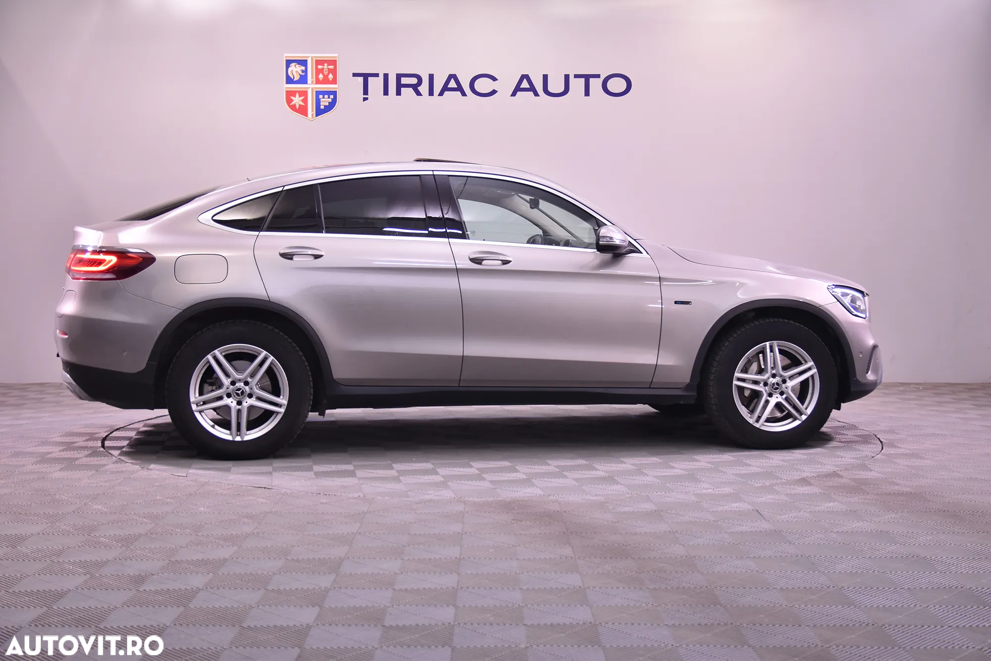 Mercedes-Benz GLC Coupe 300 de 4MATIC - 6